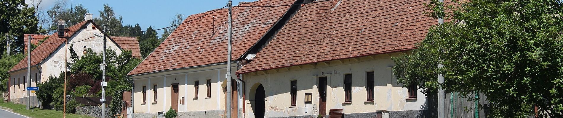 Percorso A piedi Bobrová - NS Okolím Bobrové (červená) - Photo