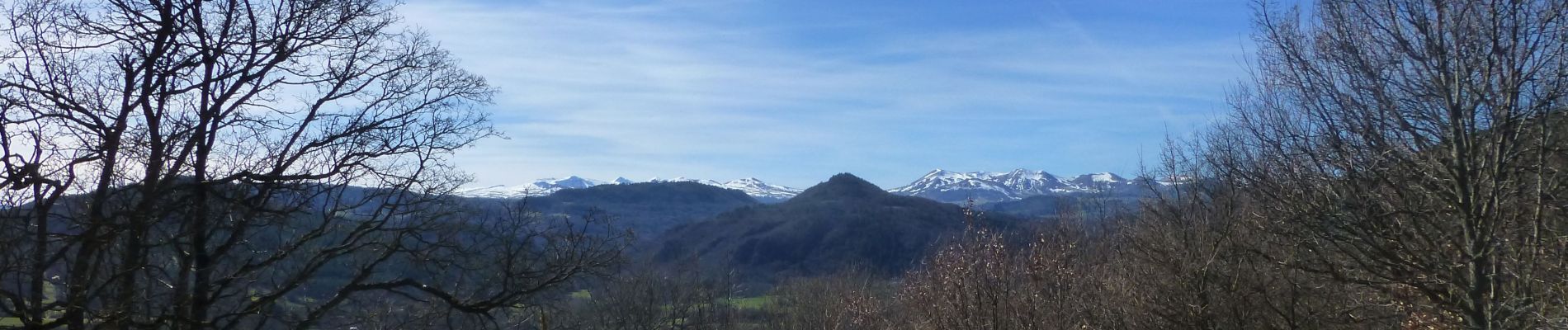 Trail On foot Grandeyrolles - Thones le jeune - Photo