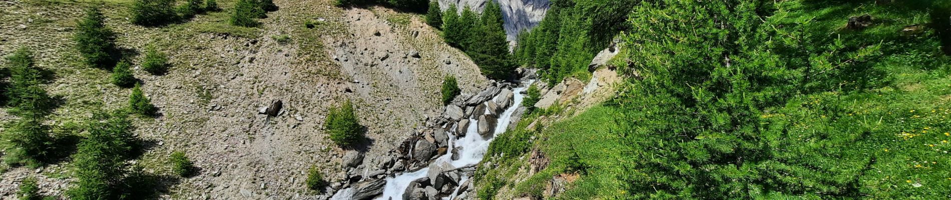 Trail Walking Saint-Paul-sur-Ubaye - cabane de la Blave - Photo