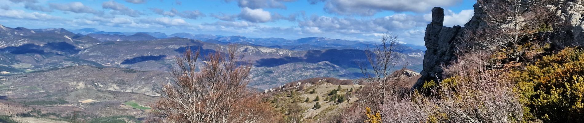 Trail Walking Saint-Vincent-sur-Jabron - Crête Montagne de Mare Via St Vincent sur Jabron - Photo