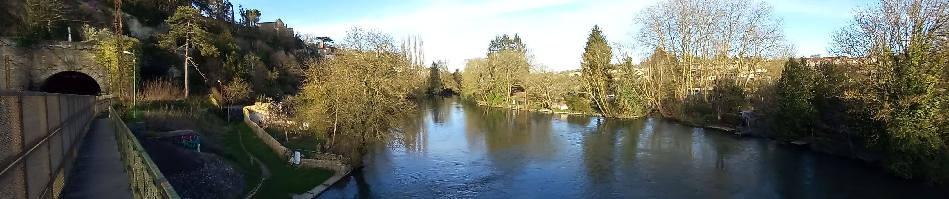 Tocht Stappen Poitiers - SityTrail - Les Cours / Blossac /Pont Neuf - Photo