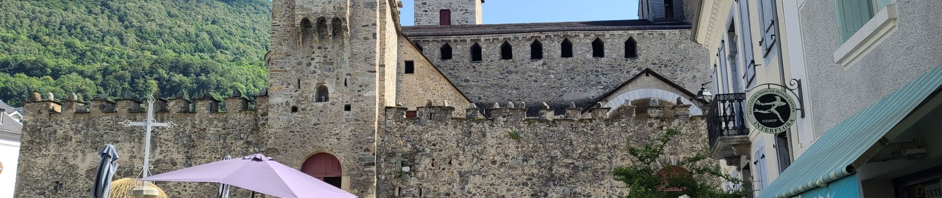 Tocht Stappen Esquièze-Sère - luz Saint saveur - Photo