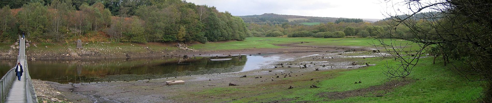 Tocht Te voet Commana - Tour du Lac du Drennec - Photo