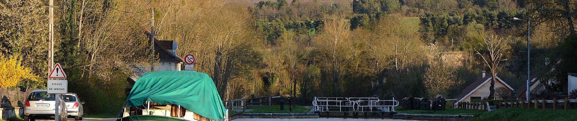 Excursión A pie Fleurey-sur-Ouche - Sentier des Roches d'Orgères - Photo