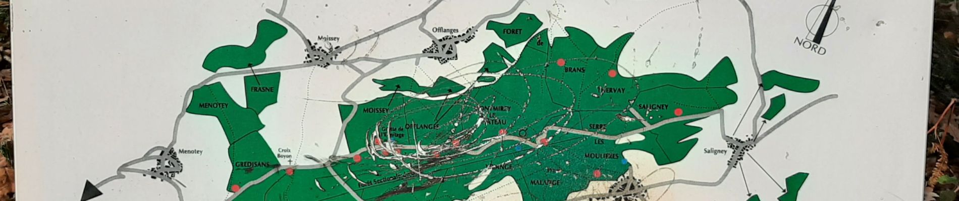 Randonnée Marche Vriange - Le massif de la Serre. - Photo