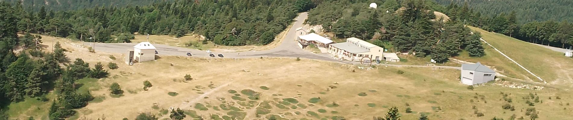 Randonnée Marche Saint-Étienne-les-Orgues - les crêtes de lure. Le sommet  - Photo