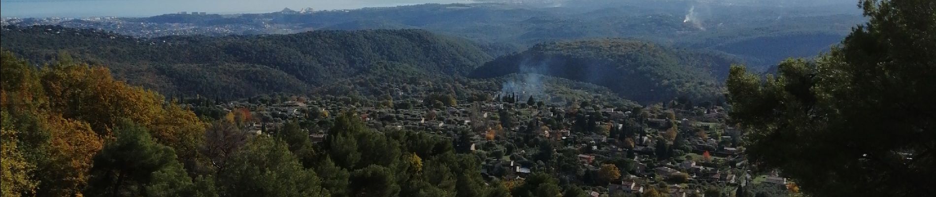 Percorso Marcia Tourrettes-sur-Loup - Puy de Naouri  - Photo