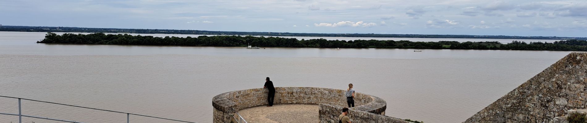 Trail Electric bike Bayon-sur-Gironde - bayon blaye - Photo