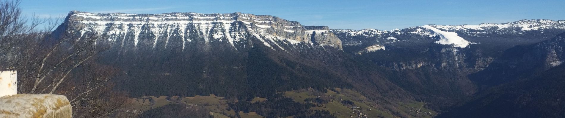 Tour Wandern Saint-Pierre-d'Entremont - Roche Veyrand - Photo