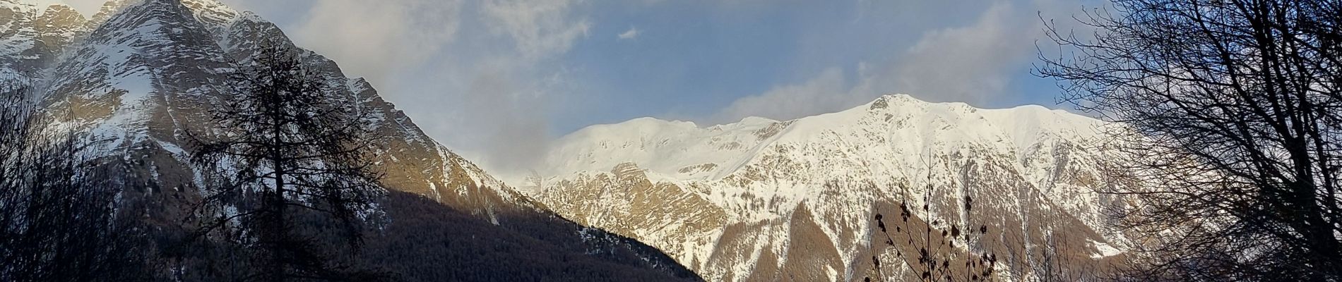 Tour Schneeschuhwandern Réallon - rando neige sans raquettes les chalets de Vaucluse allongé - Photo