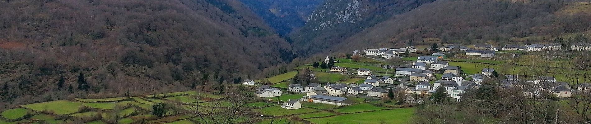 Tour Zu Fuß Bilhères - Les cercles de pierre - Photo