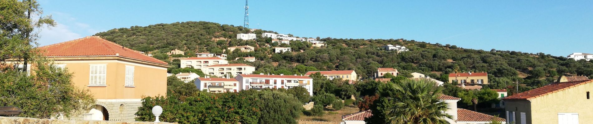 Tour Wandern L'Île-Rousse - balade au dessus de l Île rousse - Photo