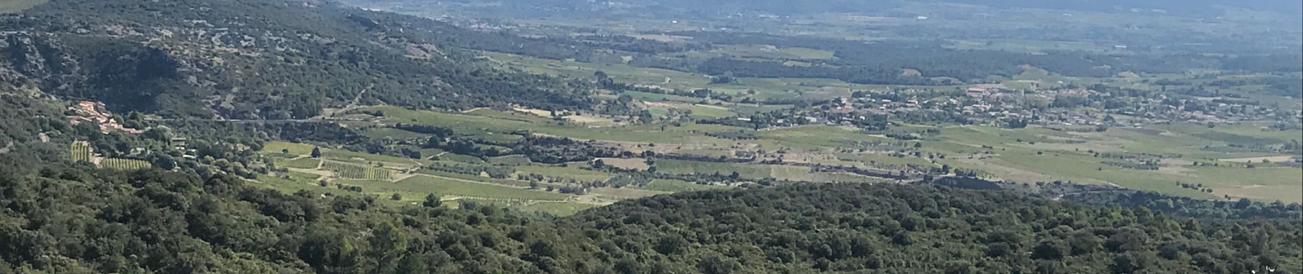 Tour Wandern Saint-Jean-de-la-Blaquière - Le rocher des vierges depuis saint jean de la blasuiete - Photo