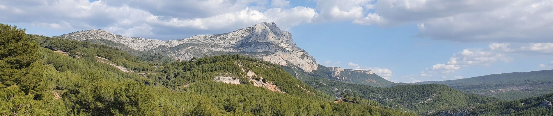 Tour Wandern Le Tholonet - Tholonet le lac Zola, barrage Bimont - Photo