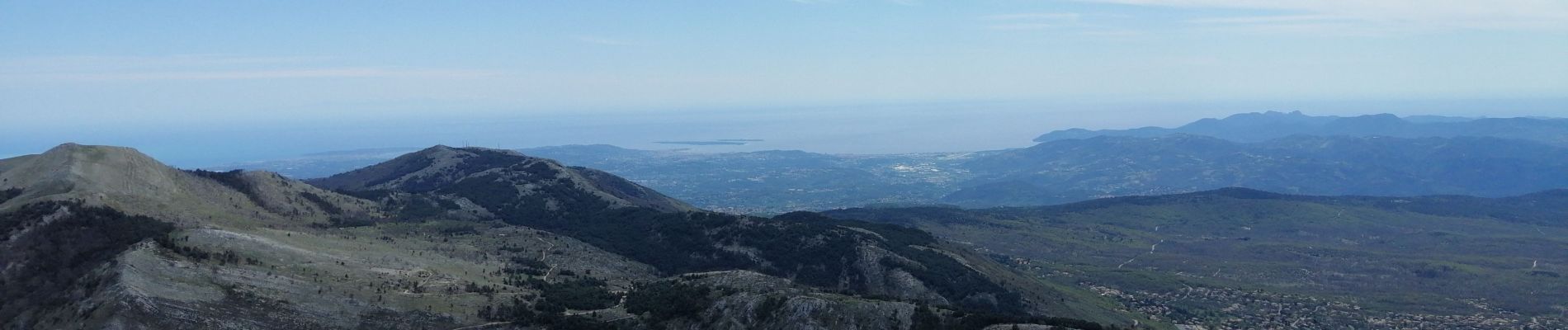 Tour Wandern Saint-Vallier-de-Thiey - Montagne de Thiey par Canaux  - Photo