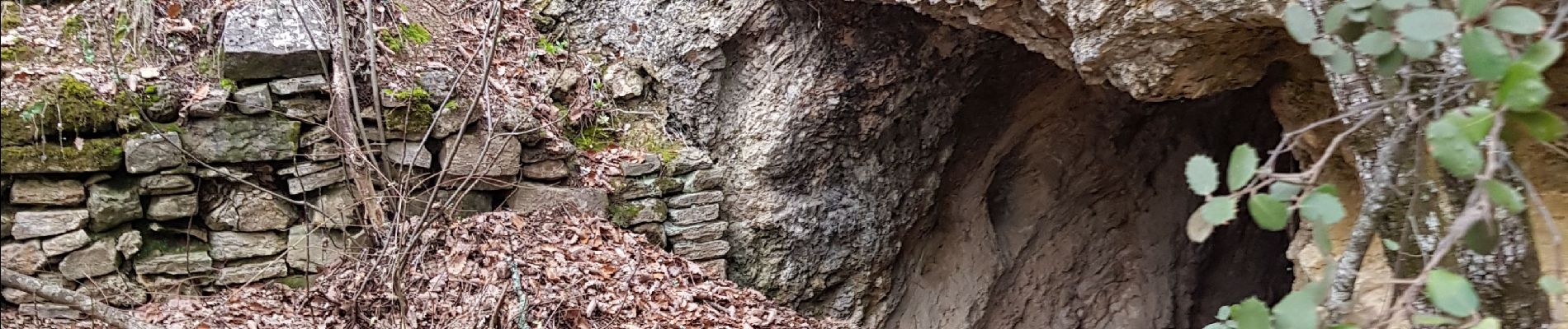 Excursión Senderismo Manosque - Les crêtes du LUBERON, départ Crématorium - Photo