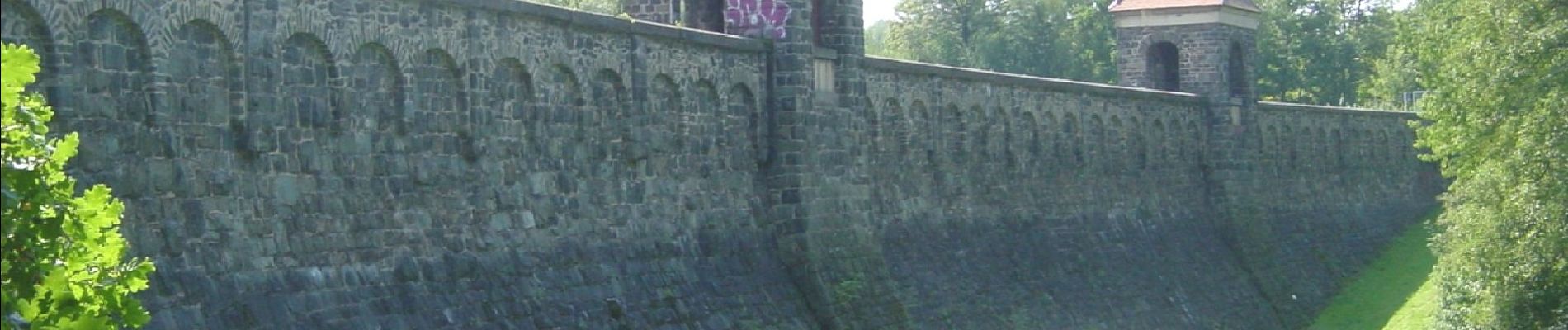 Randonnée A pied Callenberg - Tannmühle-Felsendome-Chemnitz-West-Ost-Beutenberg-Euba-Adelsbergturm - Photo