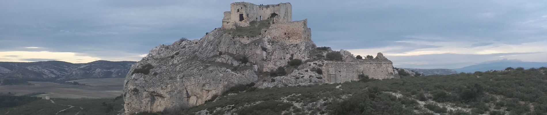 Trail Walking Eyguières - Eyguieres Château de la Reine Jeanne - Photo