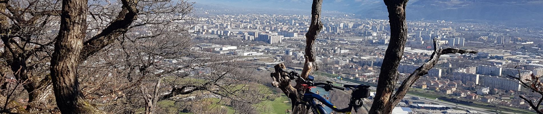 Tocht Mountainbike Seyssins - Le Tour des Rochers de Comboire - Photo