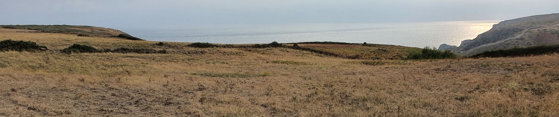 Tour Wandern Locmaria - de la croix rouge au Skeul en passant par Keroulep - Photo