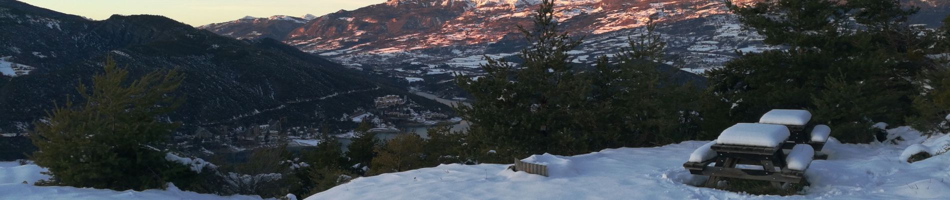 Trail Walking Le Sauze-du-Lac - Balcons du lac 131221 - Photo