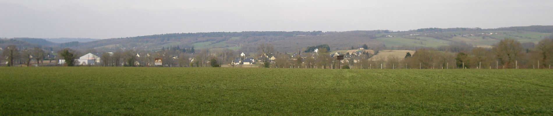 Randonnée A pied Bourg-des-Comptes - Circuit des Biches - Photo