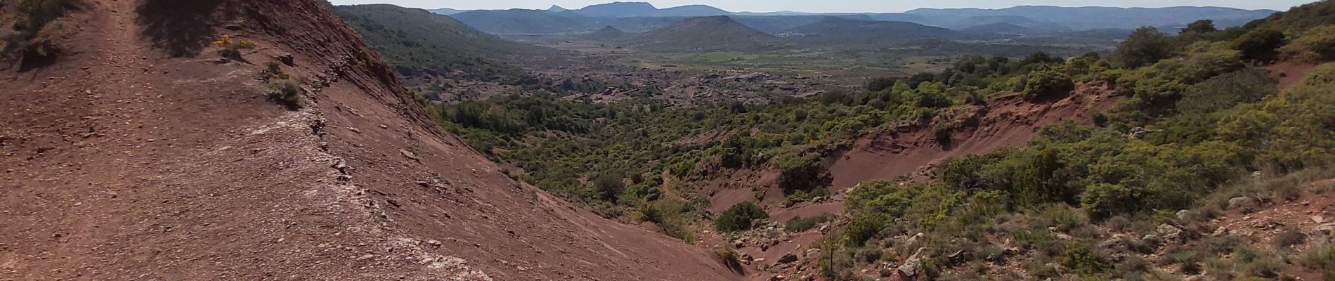 Excursión Senderismo Saint-Saturnin-de-Lucian - Ronde lunaire sous le rocher des Vierges - Photo