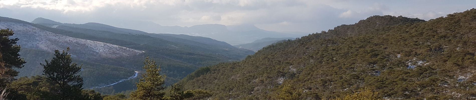 Randonnée Marche Montclar-sur-Gervanne - vaugelas - Photo