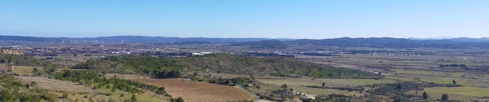 Tocht Stappen Conilhac-Corbières - CONILHAC Les Eoliennes - Photo