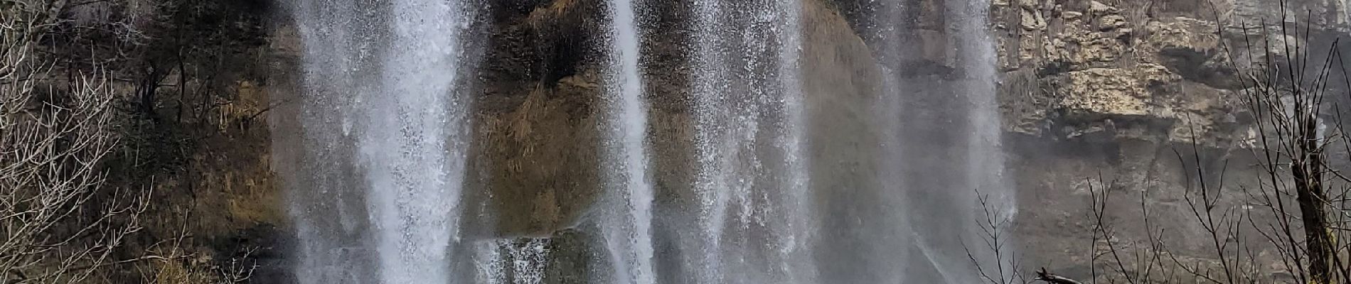 Tour Wandern Virieu-le-Grand - virieu - Cascades de Dard - Photo