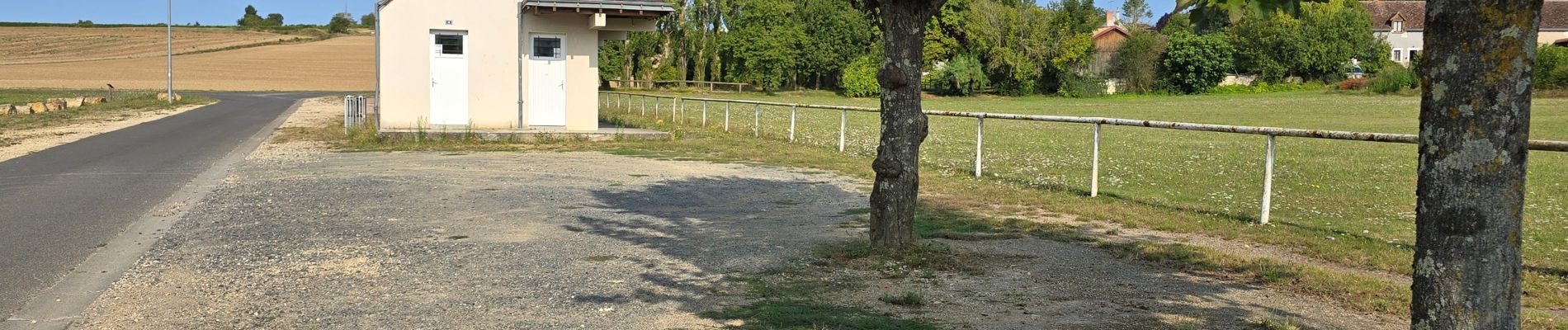 Percorso Marcia Avon-les-Roches - Avon-les-Roches - Lavoirs et Collégiale des Roches Tranchelion - Photo