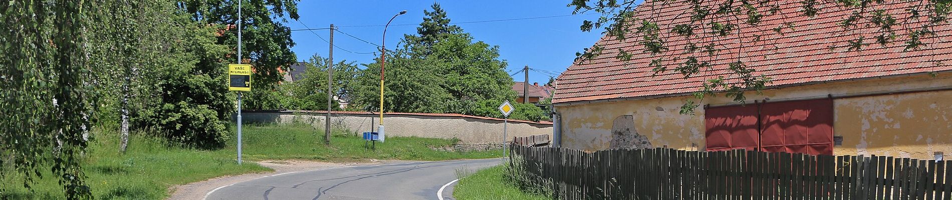 Tour Zu Fuß Obory - Žlutá značka Vrchy-Žebrák - Photo