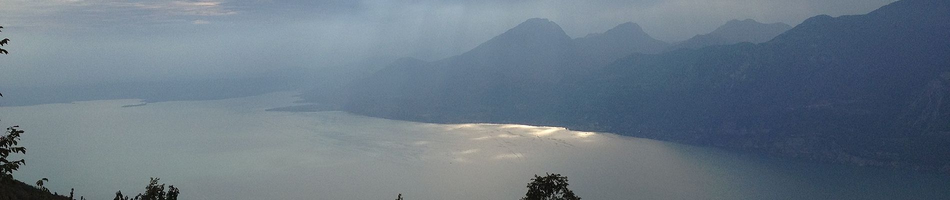 Percorso A piedi Brenzone sul Garda - Assenza - Rifugio Telegrafo - Photo