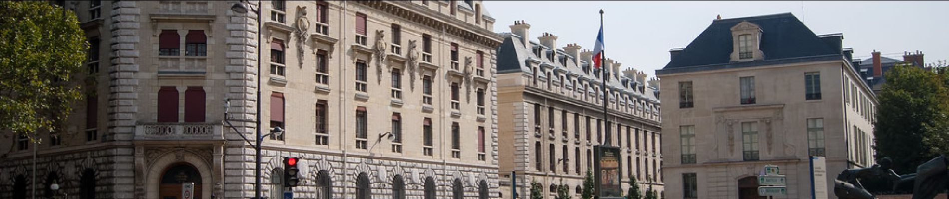 POI Paris - La Garde Républicaine, La caserne des Célestins - Photo