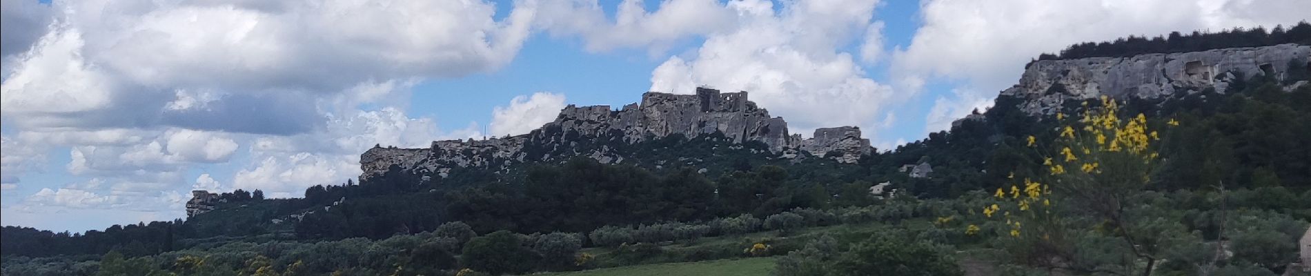 Randonnée Marche Les Baux-de-Provence - chemin des Lombards - Photo