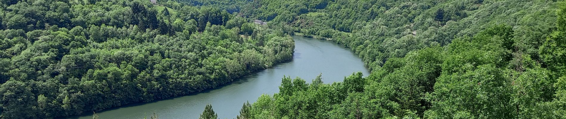 Randonnée Marche Brousse-le-Château - Au long du Tarn: de Brousse-le-Château à Curvalle - Photo