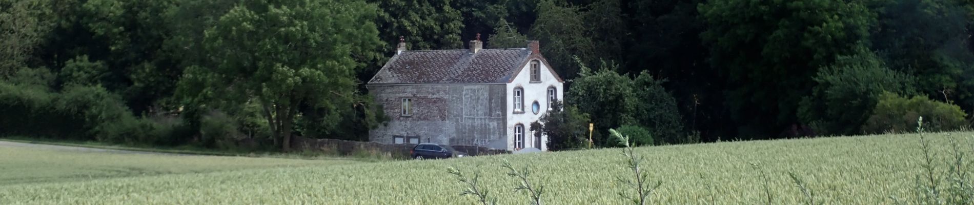 POI Gembloux - Vue nord-est vers le domaine du Château de Corroy - Photo