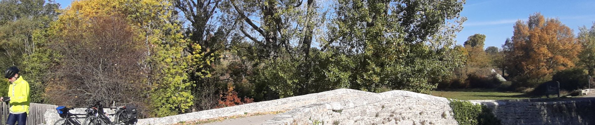 Tocht Fietstoerisme Reillanne - Luberon J2 - Photo