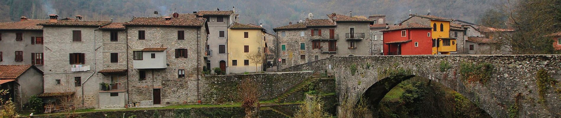 Trail On foot Castelnuovo di Garfagnana - Il Sentiero dell'Ariosto - Photo