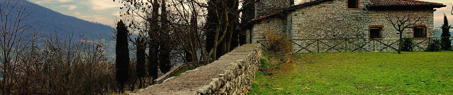 Excursión A pie Ome - Sentiero dei funghi - Photo