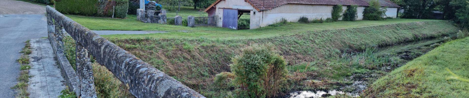 Randonnée Marche Mazangé - Mazangé - Lavoir Coteaux Vallées - Photo