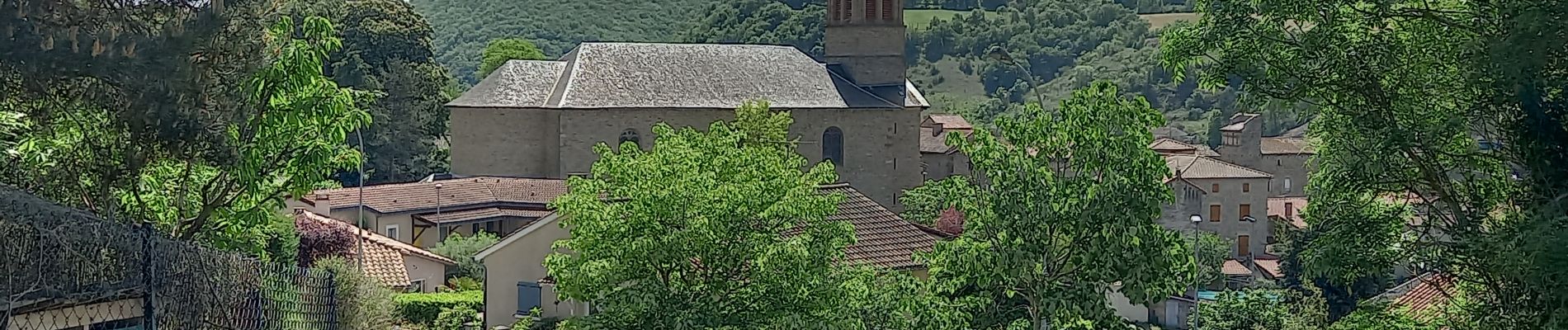 POI Saint-Georges-de-Luzençon - arrivée sur goudron aux dernières maisons  - Photo