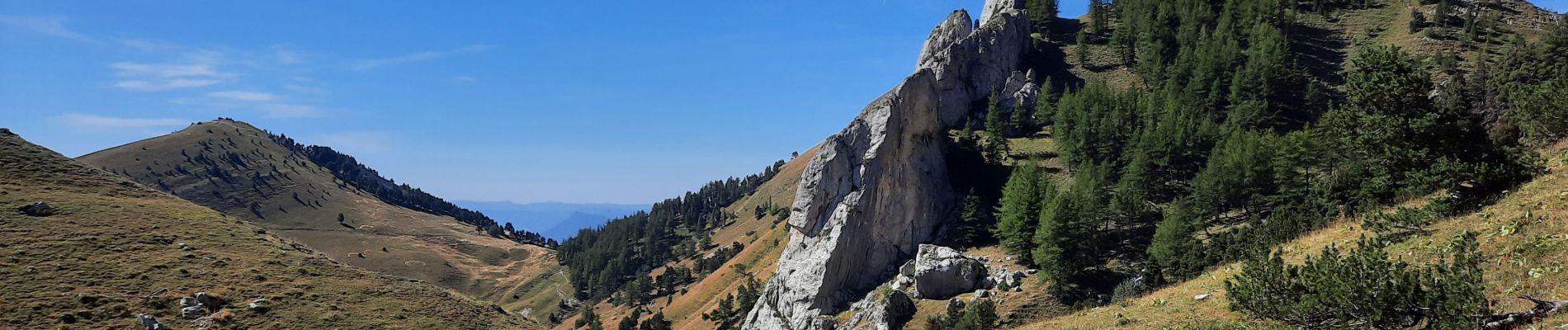 Trail Walking Saint-Julien-en-Beauchêne - tour des 4 cols - Photo