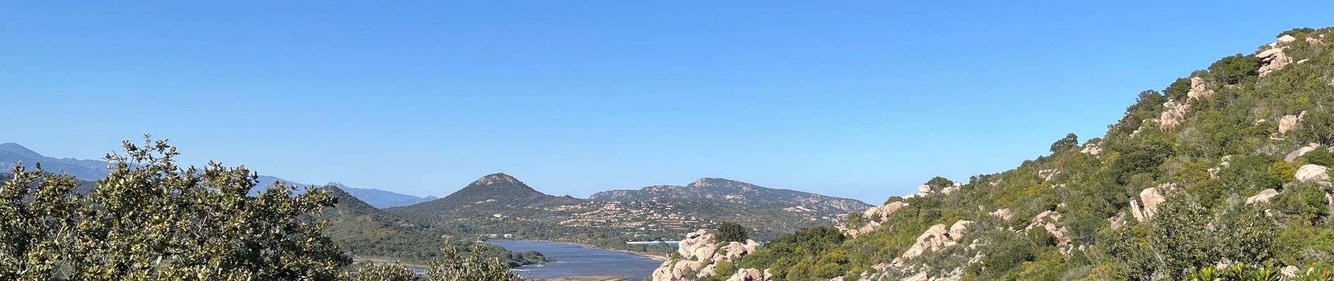 Tour Wandern Porto-Vecchio - La boucle de Santa Giulia  - Photo