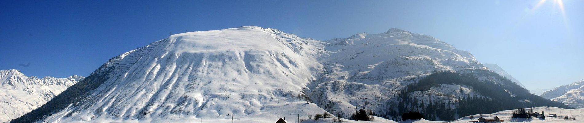 Tocht Te voet Andermatt - Golfrundweg - Photo