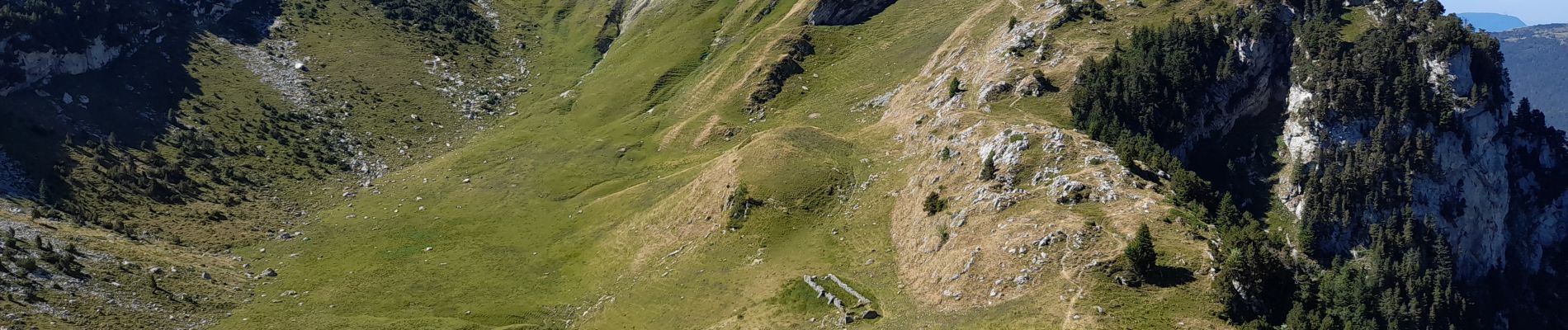 Randonnée Marche Aillon-le-Vieux - BAUGES: DENT DE ROSSANAZ - Photo