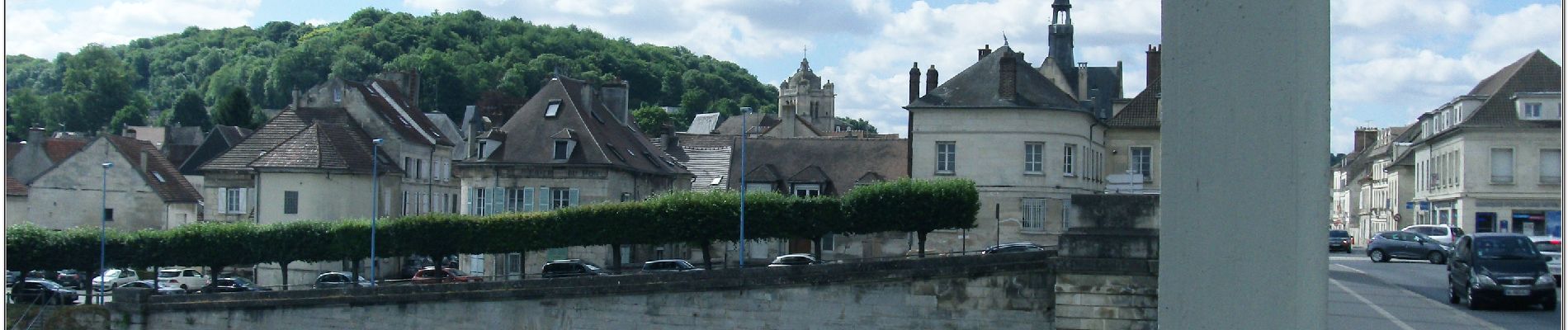 Point of interest Pont-Sainte-Maxence - le pont rive nord - Photo