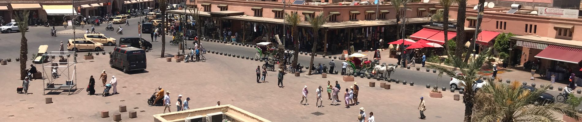 Tour Wandern arrondissement de Marrakech-Medina مراكش المدينة - Marrakech Place des Ferblantiers  - Photo