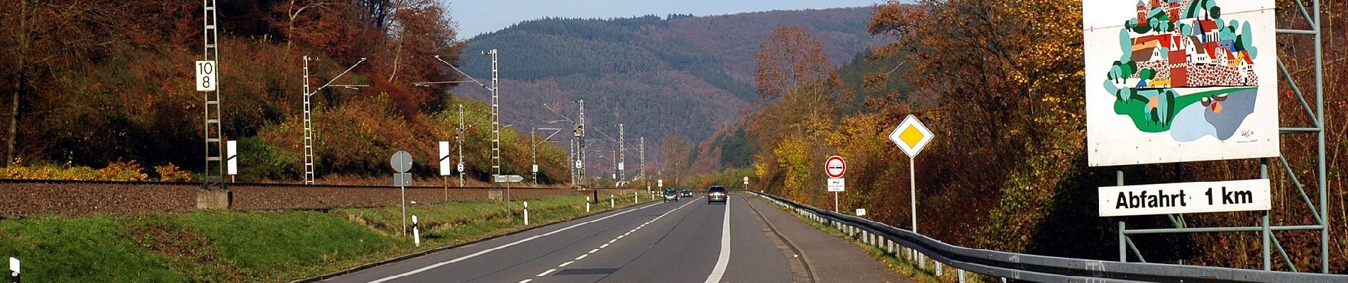 Percorso A piedi Neckarsteinach - Rundwanderweg Neckarhausen 1: Michelbuch-Weg - Photo