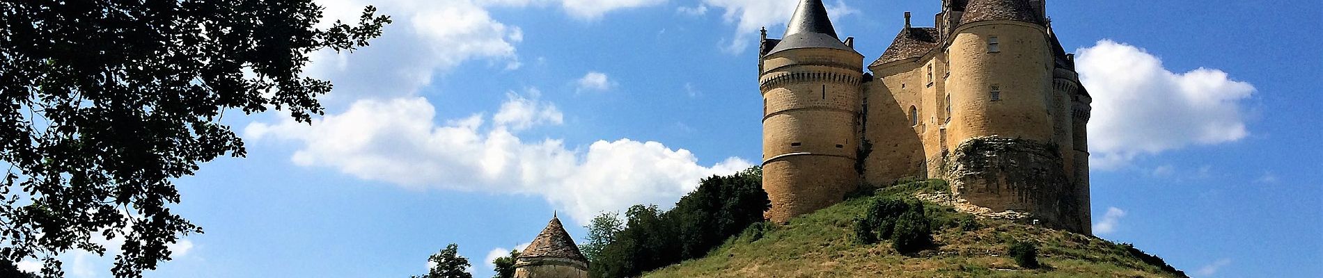 Tocht Te voet Bayac - Boucle du rocher du corbeau - Photo